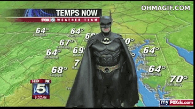 Batman informando del tiempo
