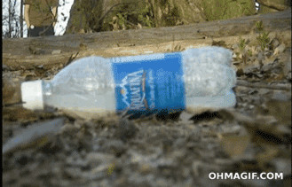 Reacción de cloro y alcohol en una botella